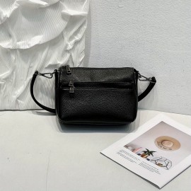 A New Multi-Layer Soft Genuine Leather Women'S Bag with Large Capacity, Featuring a Small Square Design, Suitable for Shoulder And Crossbody Wear, Designed with Multiple Zippers, Perfect for a Luxurious And Versatile Commuting Experience